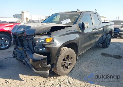 2021 Chevrolet Silverado 1500 2Wd Standard Bed Custom z USA, uszkodzony, nr VIN 1GCRWBEK6MZ319965